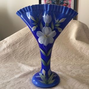 Hand signed Fenton art glass vase